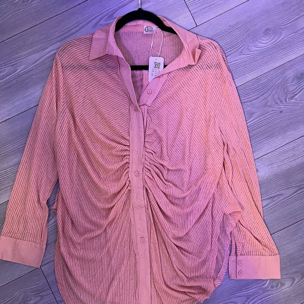 lovely med collard top for women great peach color